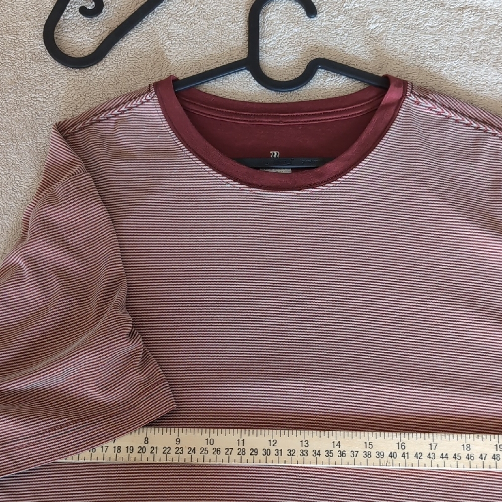 Royal Robbins Red Fitted Short Sleeve Tee